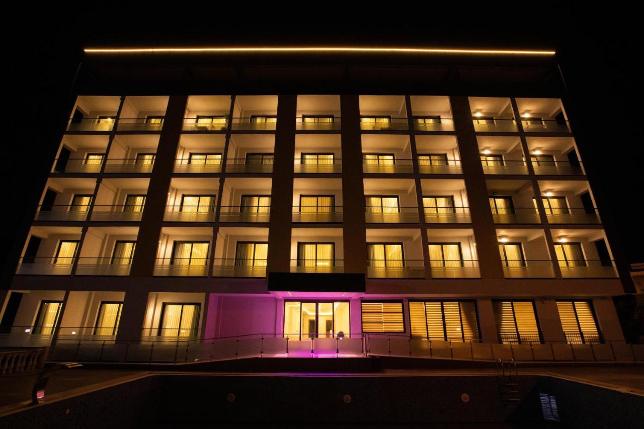 Polaris Otel & Beach Club เมร์ซีน ภายนอก รูปภาพ