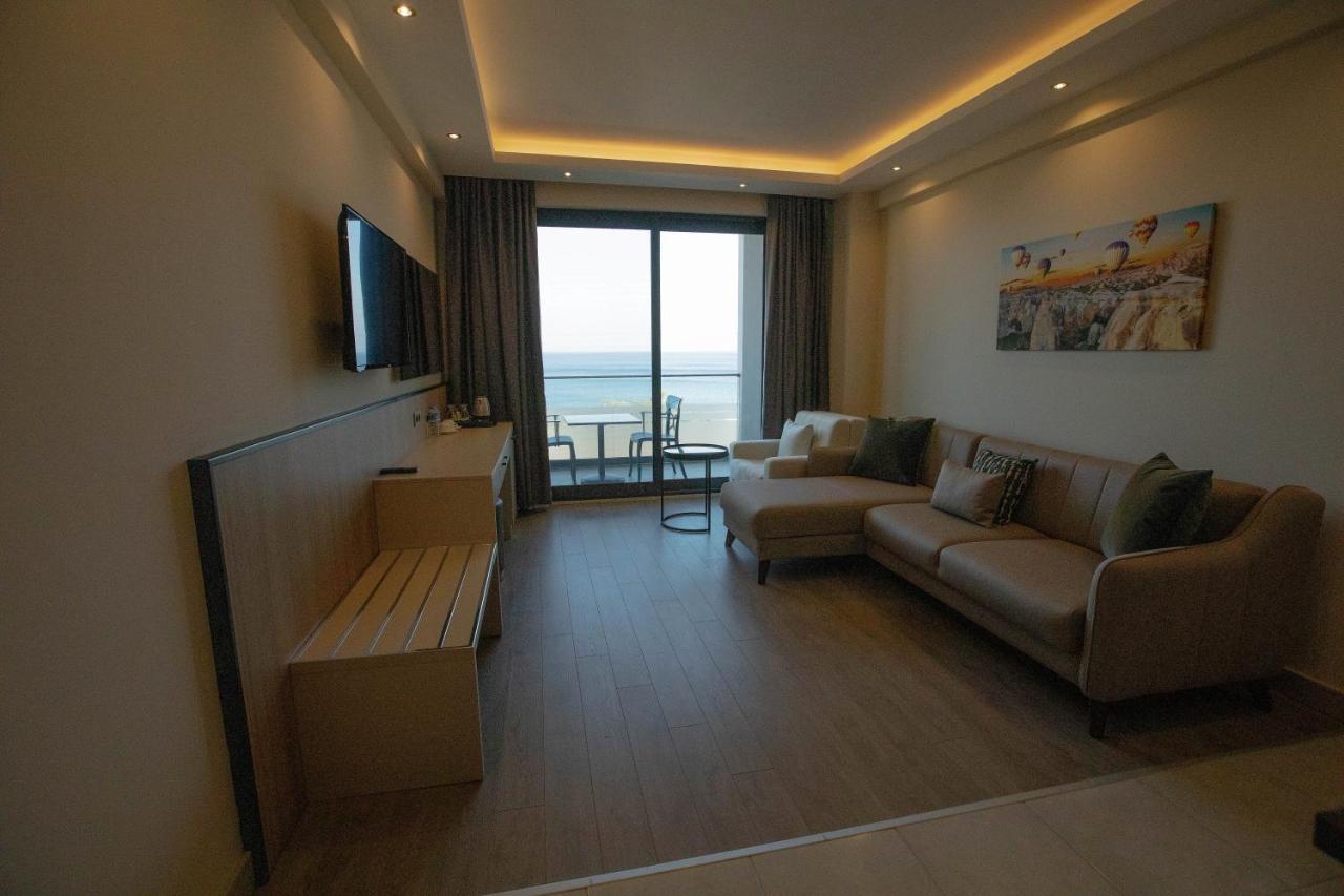 Polaris Otel & Beach Club เมร์ซีน ภายนอก รูปภาพ