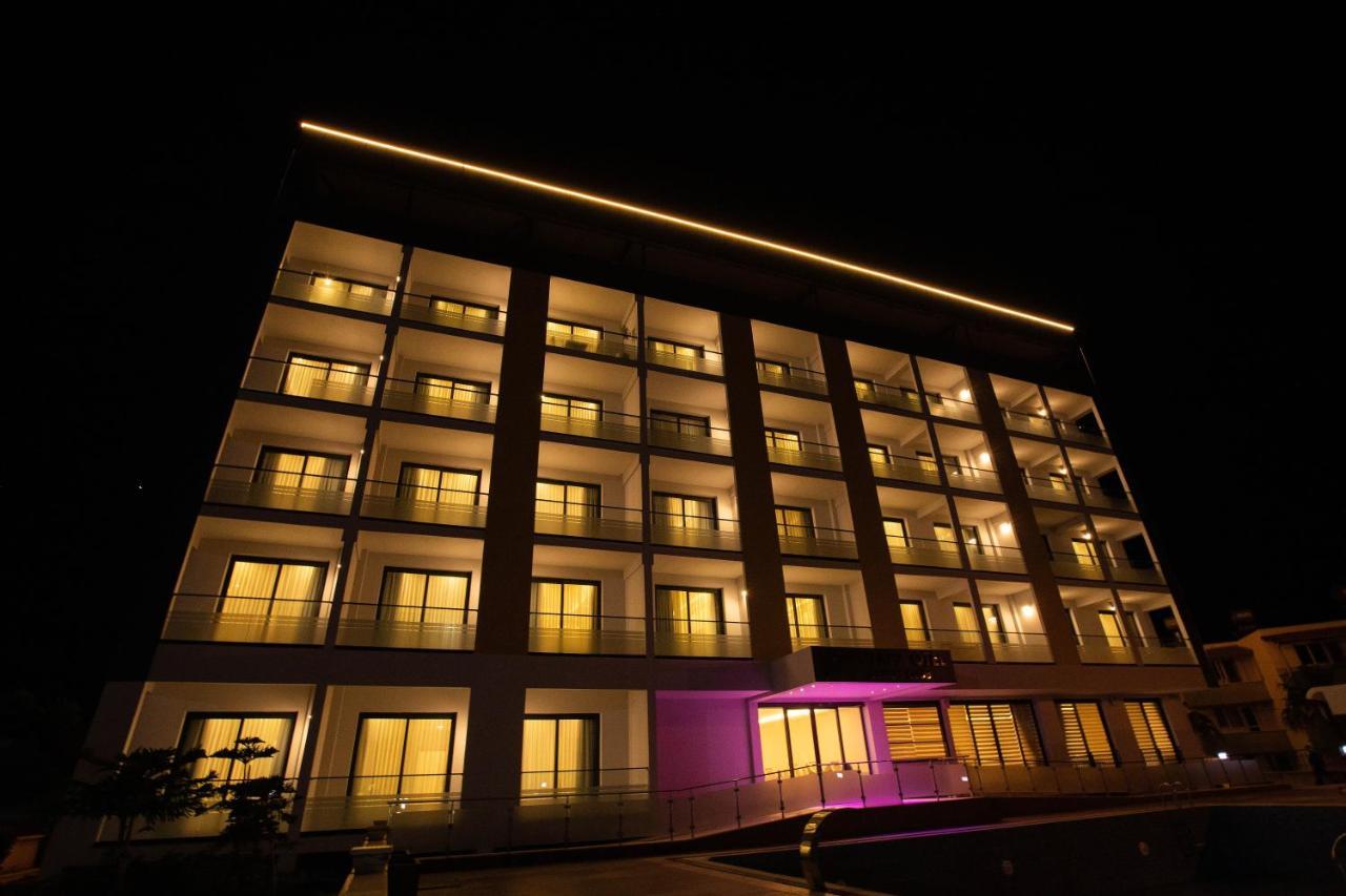 Polaris Otel & Beach Club เมร์ซีน ภายนอก รูปภาพ