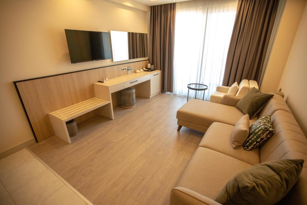 Polaris Otel & Beach Club เมร์ซีน ภายนอก รูปภาพ